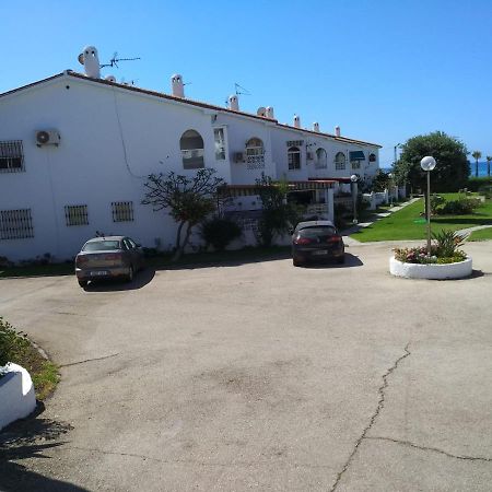 Bungalow Charo Torre de Benagalbon Eksteriør billede